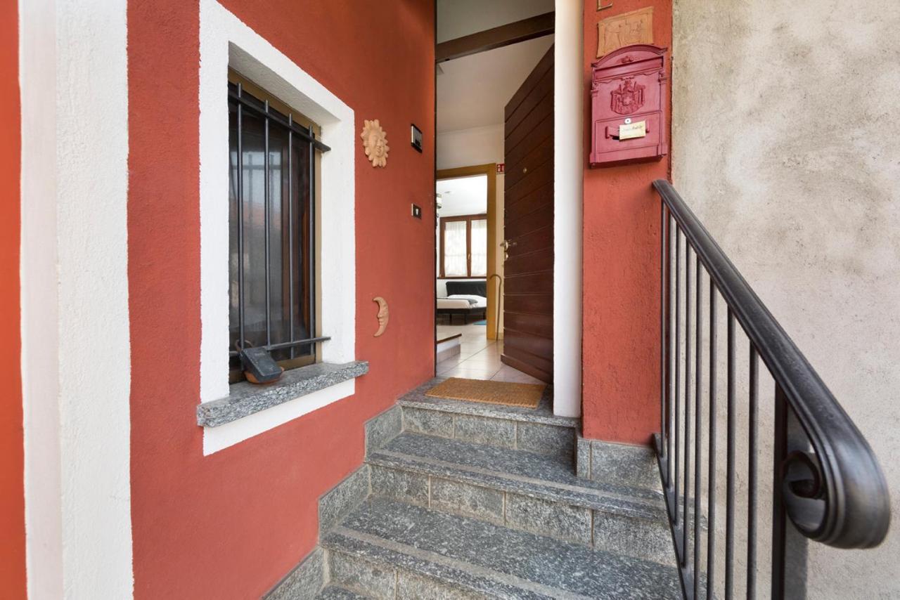 ホテル Casa Nel Rustico Foresteria Lombarda Misinto エクステリア 写真